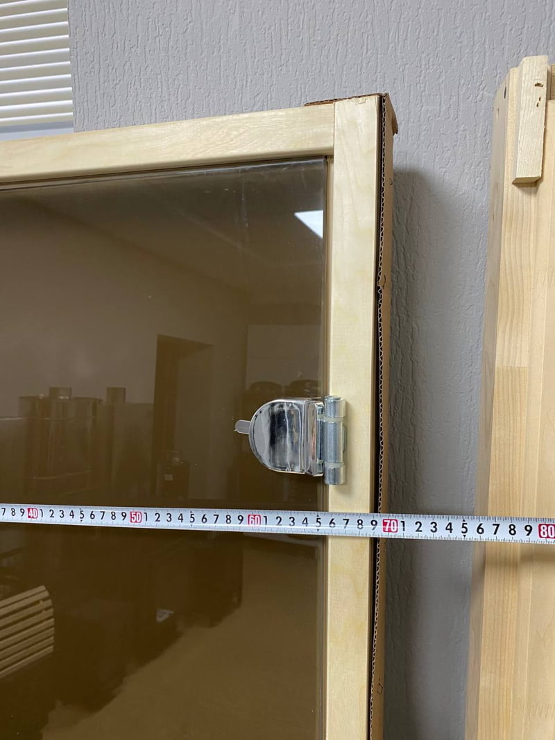 Монтаж стеклянной двери в бане и сауне, размер по коробке